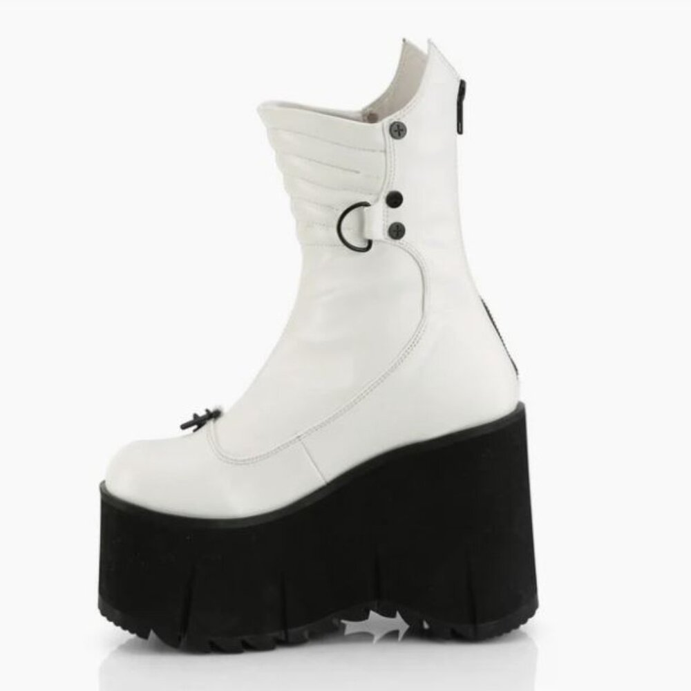 LIKE NEW DEMONIA Kera-130 White Platform Boots - Picture 2 of 8